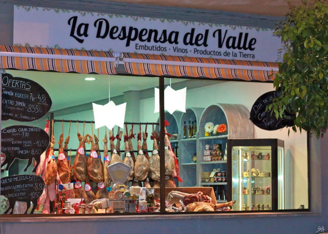 Escaparate tienda La Despensa del Valle