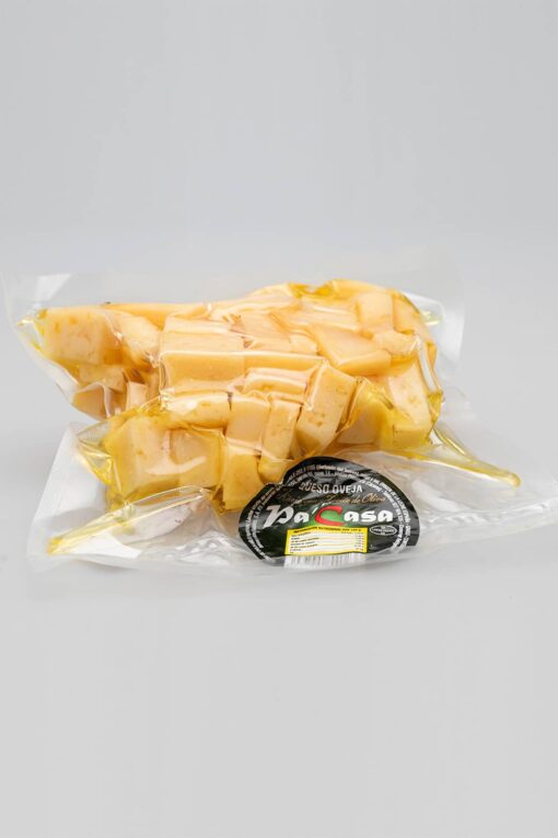 Queso de Oveja Añejo en Aceite de Oliva